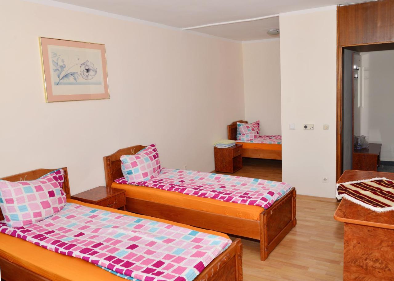 Noa Hotel